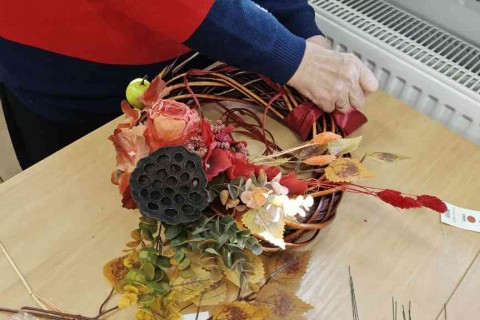 Warsztaty dla seniorów - Jesienne wianki