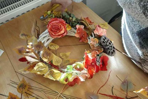 Warsztaty dla seniorów - Jesienne wianki