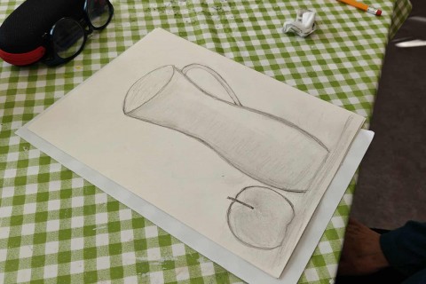 Warsztaty malarstwa dla seniorów - martwa natura ołówkiem