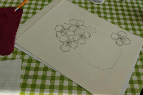 Warsztaty malarstwa dla seniorów - martwa natura ołówkiem