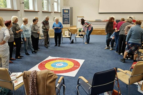 Trening pamięci i koncentracji seniorów na wesoło