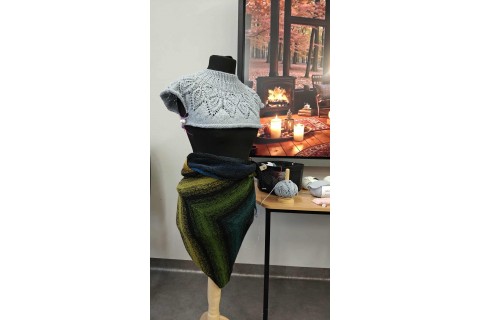 Warsztaty robienia na drutach dla seniorów