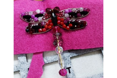 Warsztaty tworzenia biżuterii - broszka w technice haftu koralikowego