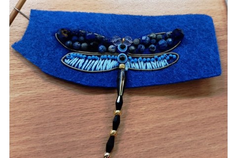 Warsztaty tworzenia biżuterii - broszka w technice haftu koralikowego