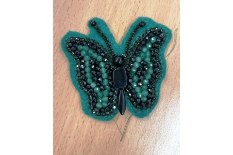 Warsztaty tworzenia biżuterii - broszka w technice haftu koralikowego