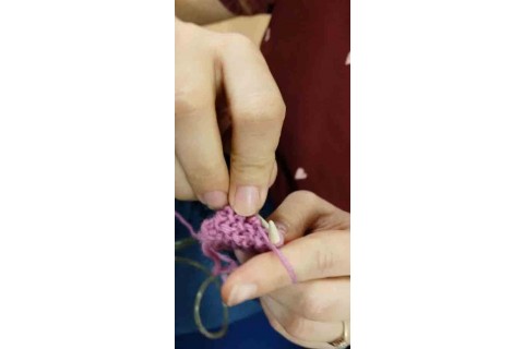 Warsztaty robienia na drutach dla początkujących