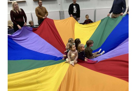 Zajęcia umuzykalniające dla rodziców z dziećmi w wieku 2-3 lata