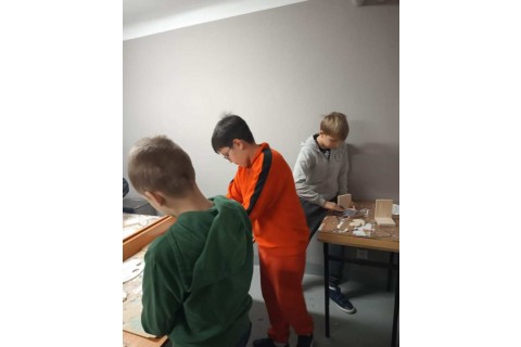 Warsztaty dla dzieci 10+ „Zabawy z drewnem”