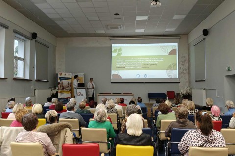 Prelekcja „Farmacja na talerzu - o interakcjach leków z żywnością”