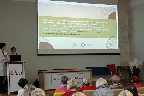 Prelekcja „Farmacja na talerzu - o interakcjach leków z żywnością”