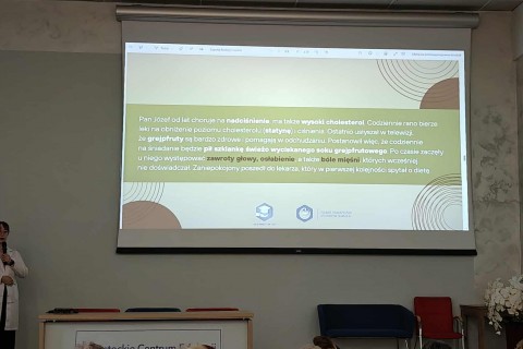 Prelekcja „Farmacja na talerzu - o interakcjach leków z żywnością”
