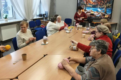 Warsztaty szydełkowania dla seniorów