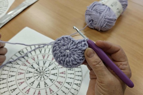 Warsztaty szydełkowania dla seniorów