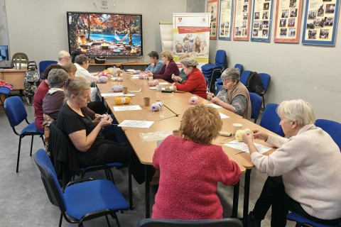 Warsztaty szydełkowania dla seniorów