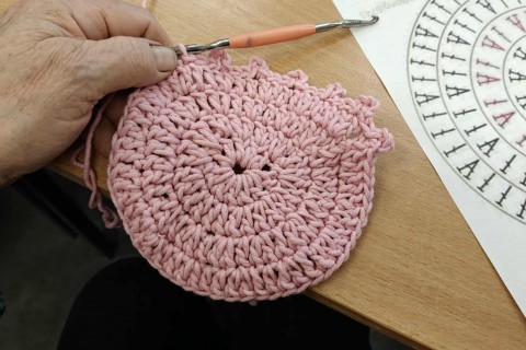 Warsztaty szydełkowania dla seniorów