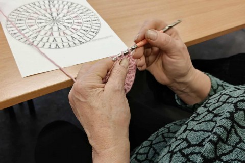 Warsztaty szydełkowania dla seniorów