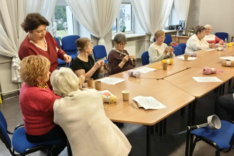 Warsztaty szydełkowania dla seniorów