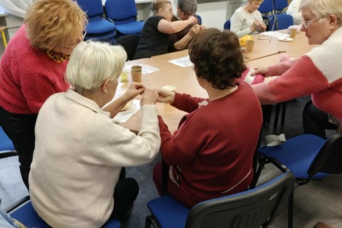 Warsztaty szydełkowania dla seniorów