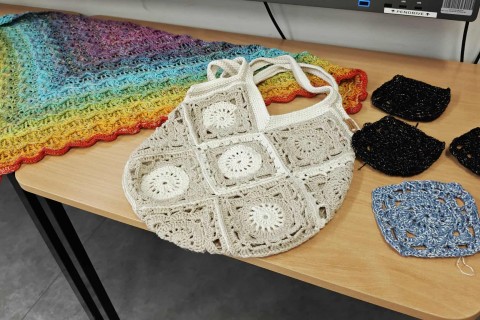 Warsztaty szydełkowania dla seniorów