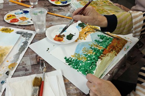 Warsztaty malarstwa dla seniorów - akrylowy pejzaż