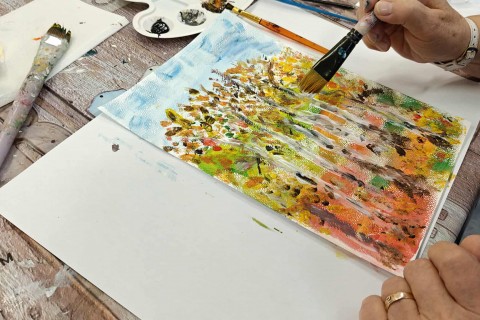 Warsztaty malarstwa dla seniorów - akrylowy pejzaż