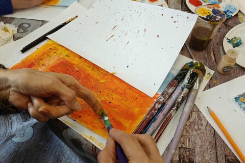 Warsztaty malarstwa dla seniorów - akrylowy pejzaż