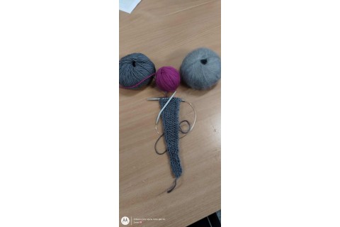 Warsztaty robienia na drutach dla początkujących