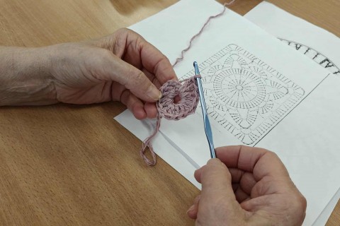 Warsztaty szydełkowania dla seniorów