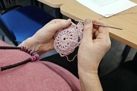 Warsztaty szydełkowania dla seniorów