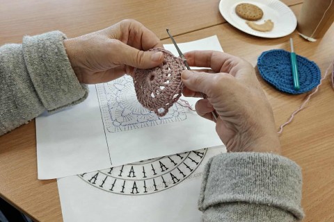 Warsztaty szydełkowania dla seniorów