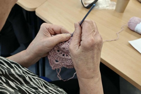 Warsztaty szydełkowania dla seniorów