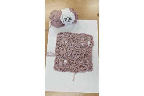 Warsztaty szydełkowania dla seniorów