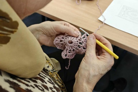 Warsztaty szydełkowania dla seniorów