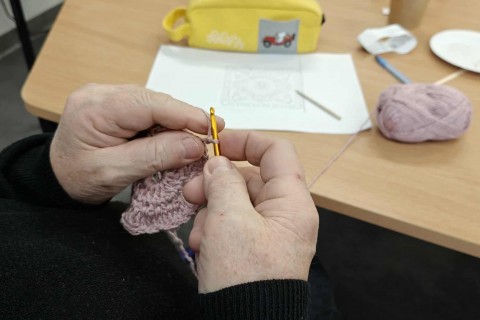 Warsztaty szydełkowania dla seniorów