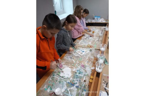 Warsztaty dla dzieci 10+ „Zabawy z drewnem”