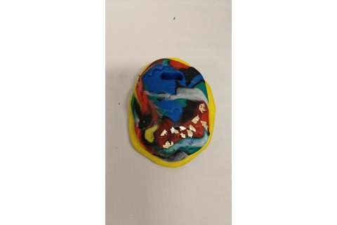 Warsztaty kreatywne dla seniorów - Biżuteria z modeliny i sznurka