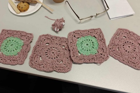 Warsztaty szydełkowania dla seniorów