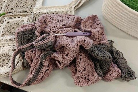 Warsztaty szydełkowania dla seniorów