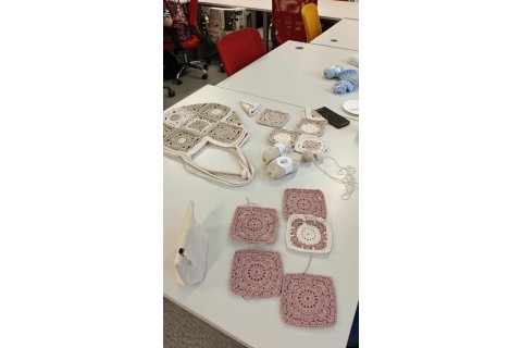 Warsztaty szydełkowania dla seniorów