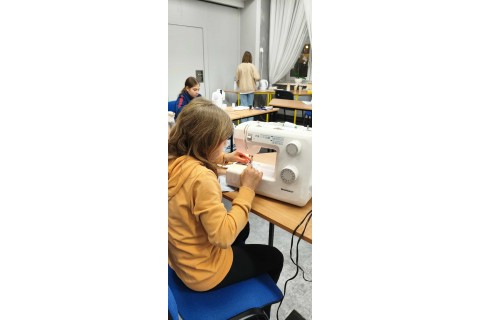 Warsztaty szycia na maszynie dla nastolatków 11+