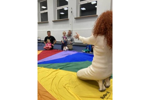 Zajęcia umuzykalniające dla rodziców z dziećmi w wieku 2-3 lata