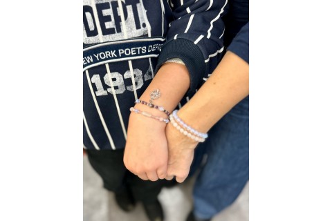 Warsztaty dla mamy i córki - tworzenie bransoletek z koralików...