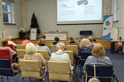Cykl szkoleń w ramach projektu „Kierunek: zatrzymać osteoporozę”