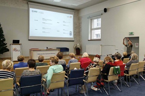 Cykl szkoleń w ramach projektu „Kierunek: zatrzymać osteoporozę”