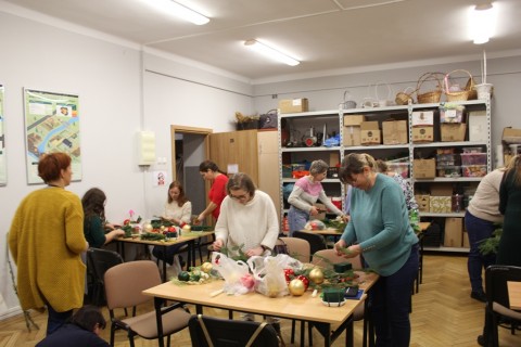 WARSZTATY FLORYSTYCZNE DLA DOROSŁYCH - STROIKI ŚWIĄTECZNE