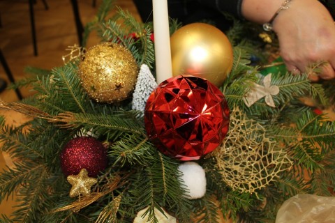 WARSZTATY FLORYSTYCZNE DLA DOROSŁYCH - STROIKI ŚWIĄTECZNE