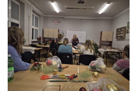 WARSZTATY FLORYSTYCZNE DLA DOROSŁYCH - STROIKI ŚWIĄTECZNE