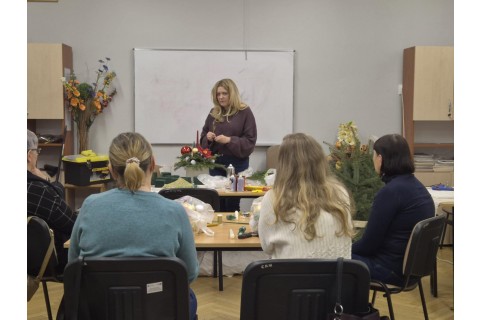 WARSZTATY FLORYSTYCZNE DLA DOROSŁYCH - STROIKI ŚWIĄTECZNE