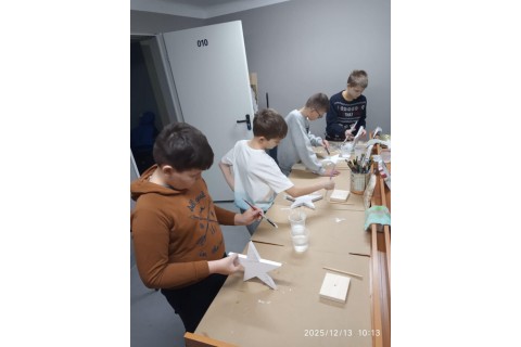 Warsztaty dla dzieci 10+ „Zabawy z drewnem”