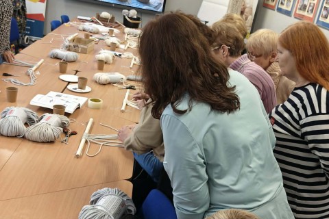 Warsztaty makramy dla seniorów